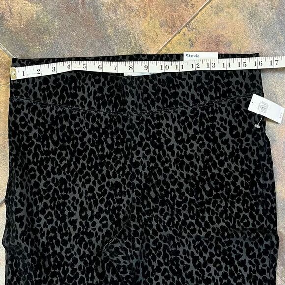 New NWT Old Navy Stevie High Rise Flock Black Leopard Leggings Large - Picture 9 of 13